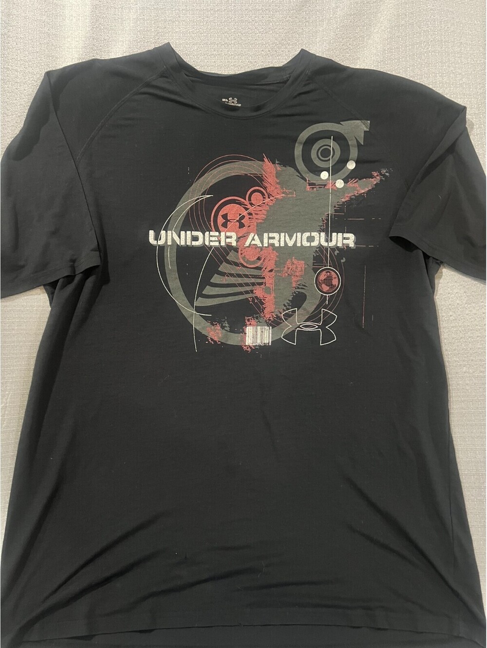 Under Armour HeatGear Men's Small Black Pink Graphic Loose T-Shirt